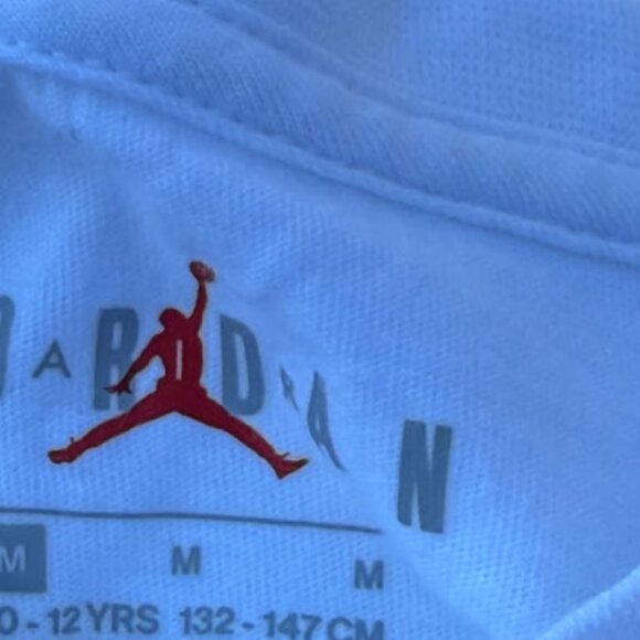 Jordan Kids Long Sleeve Shirt - Picture 2 of 3